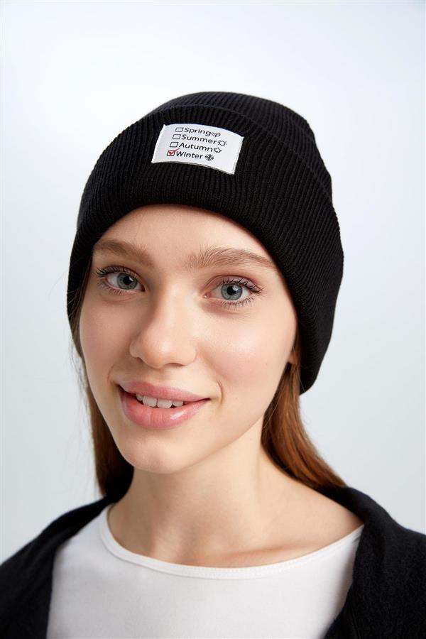کلاه زنانه زمستانی با بهترین کیفیت مشکی